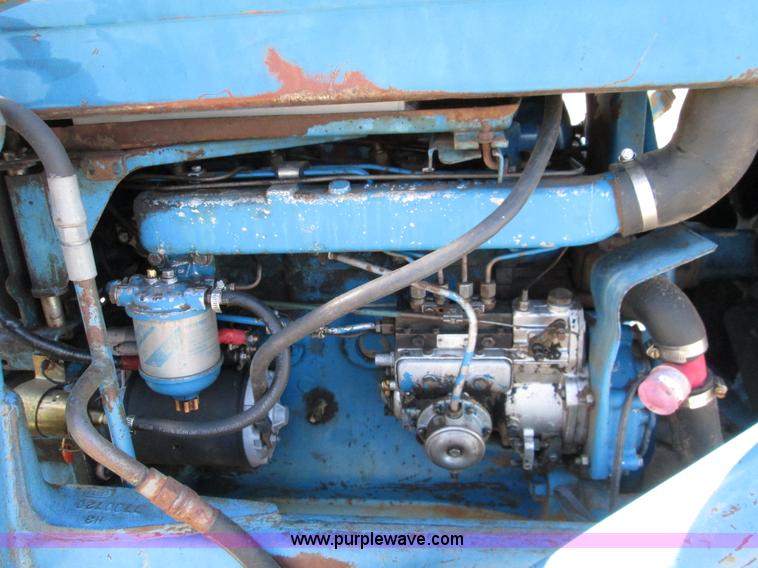 image for item H9443 1962 Ford 5000 tractor