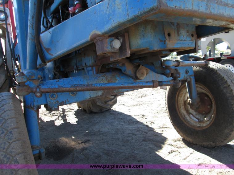 image for item H9443 1962 Ford 5000 tractor