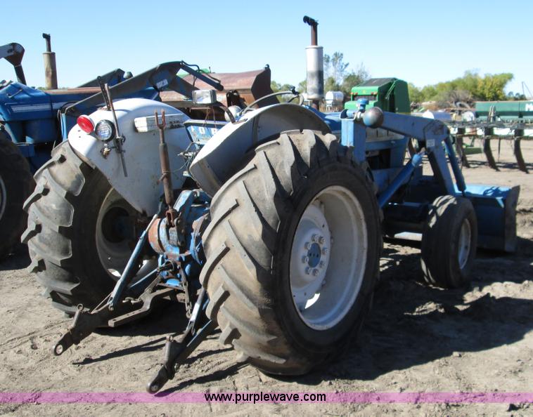 image for item H9444 1962 Ford 4000 tractor
