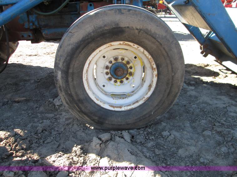 image for item H9444 1962 Ford 4000 tractor