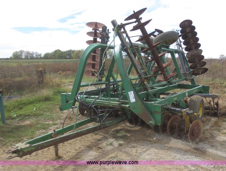 image for item I2174 John Deere 230 disk