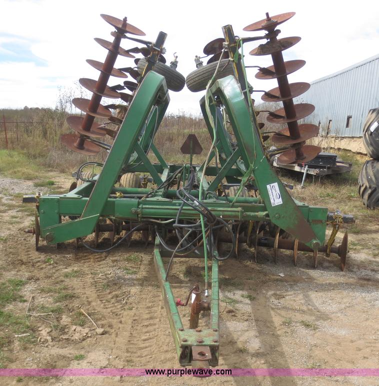 image for item I2174 John Deere 230 disk