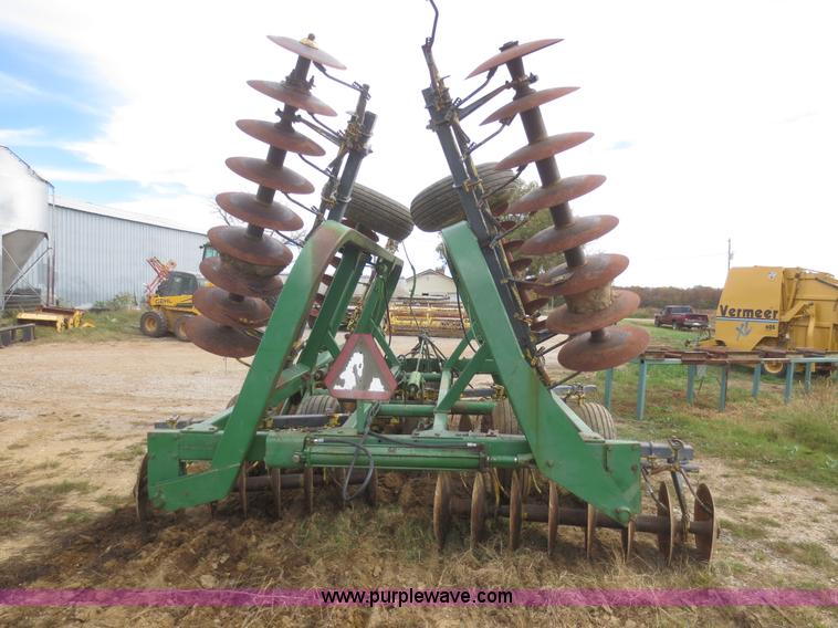 image for item I2174 John Deere 230 disk