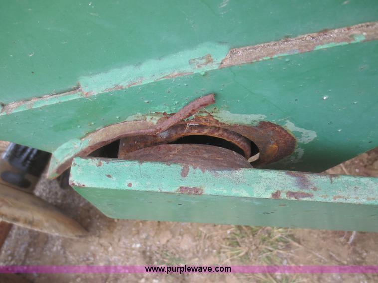 image for item I2174 John Deere 230 disk