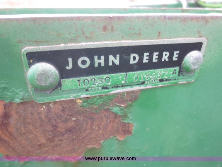 image for item I2174 John Deere 230 disk