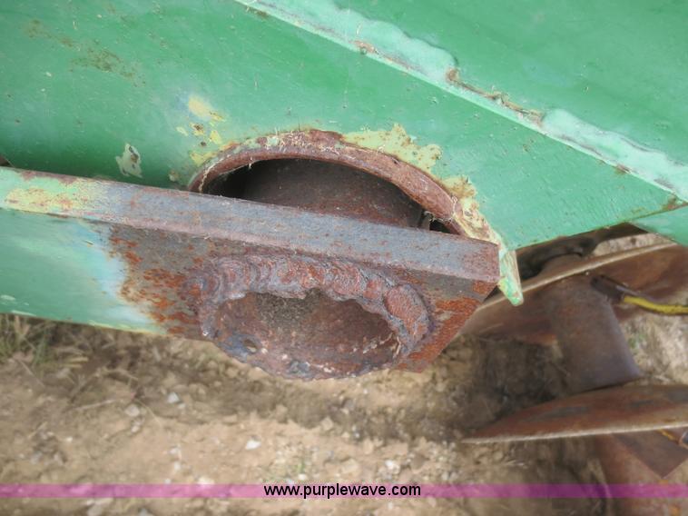 image for item I2174 John Deere 230 disk