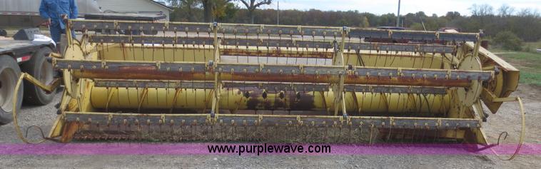 image for item I2175 New Holland 960 flex head