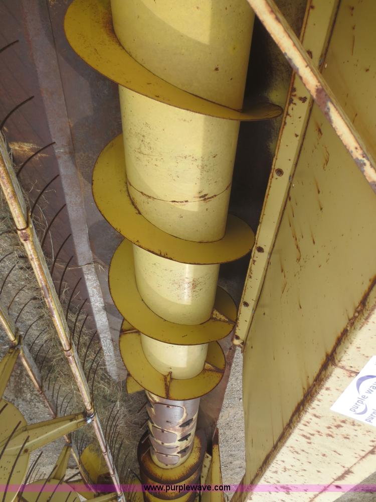 image for item I2175 New Holland 960 flex head