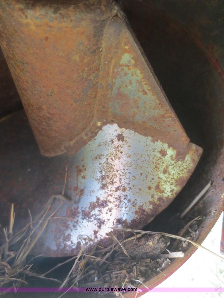 image for item I2179 Feterl 85 swing away hopper