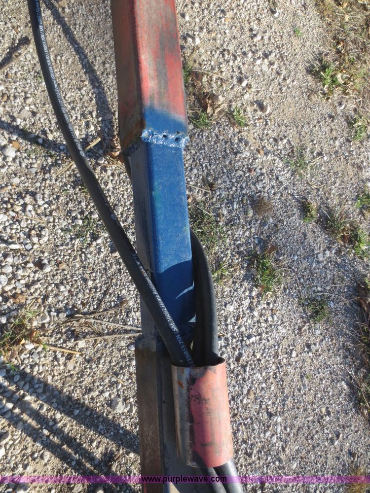 image for item I2188 Tonutti V12 hay rake