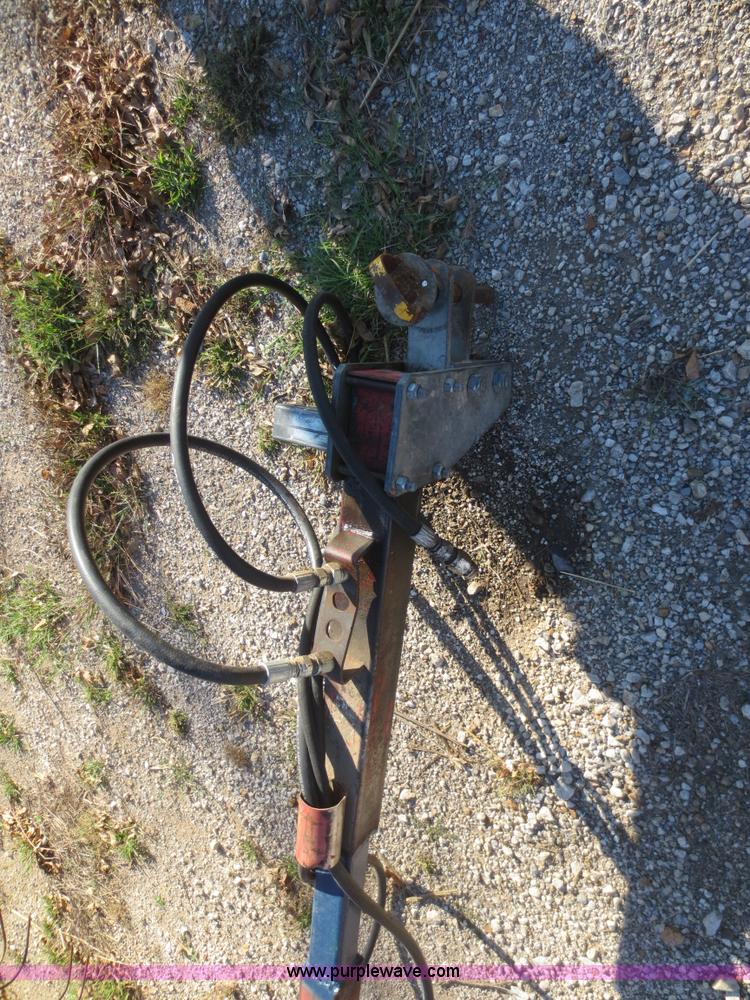 image for item I2188 Tonutti V12 hay rake