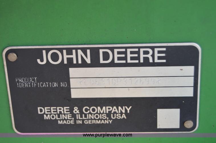 image for item I2944 2001 John Deere 6310 tractor