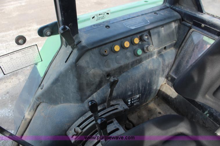 image for item I5901 Deutz Allis 6265 tractor