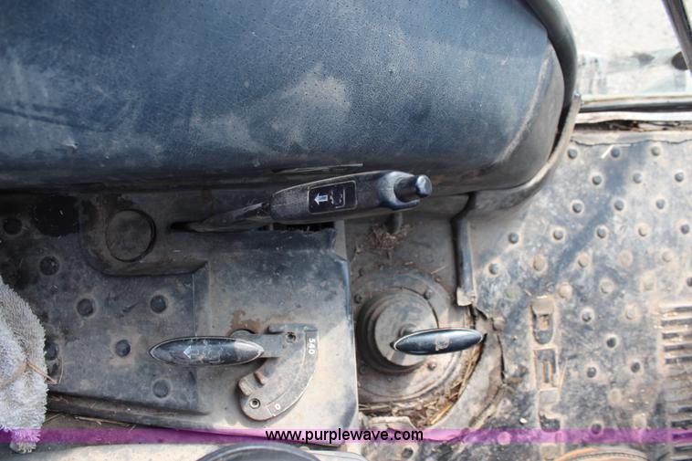 image for item I5901 Deutz Allis 6265 tractor