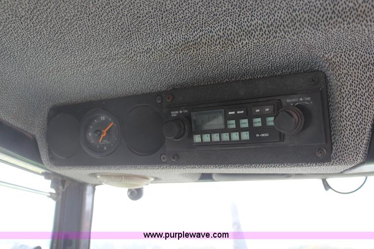 image for item I5901 Deutz Allis 6265 tractor