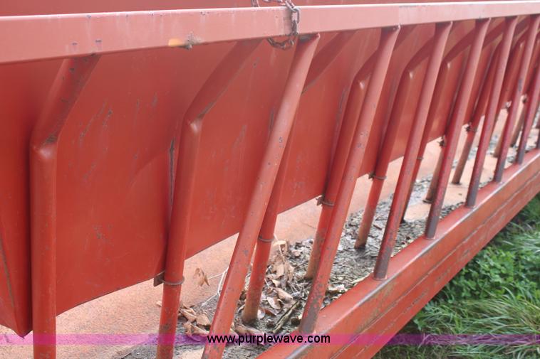 image for item I5904 Apache round bale feeder wagon