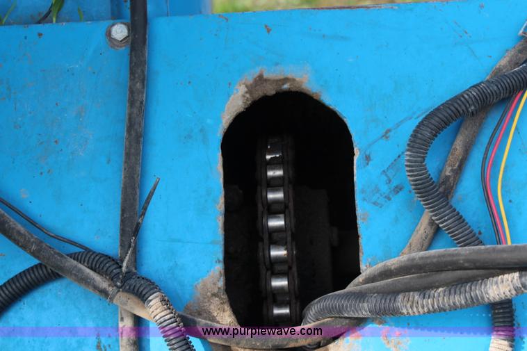 image for item I5905 Kinze 400 grain cart