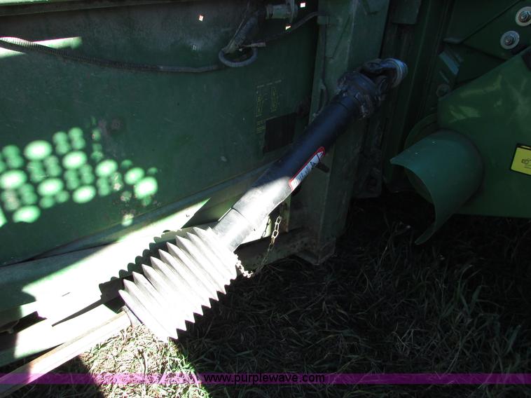 image for item I6013 1996 John Deere 1293 corn head