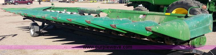 image for item I6013 1996 John Deere 1293 corn head