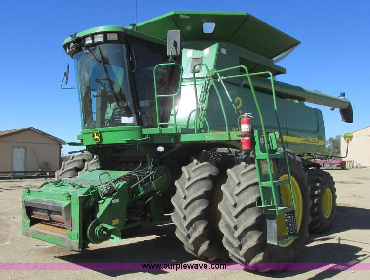 image for item I6014 2004 John Deere 9660 STS combine