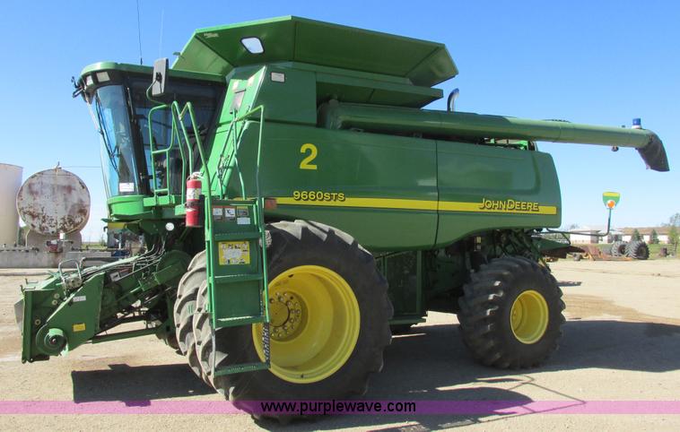 image for item I6014 2004 John Deere 9660 STS combine