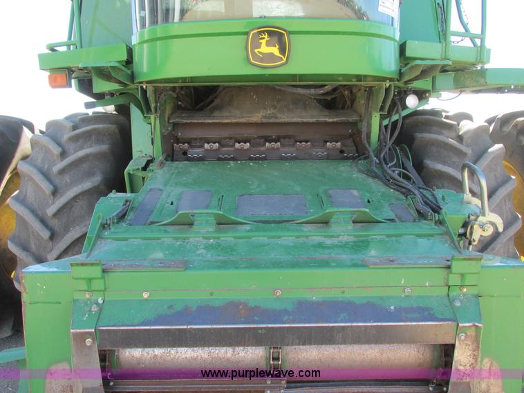 image for item I6014 2004 John Deere 9660 STS combine