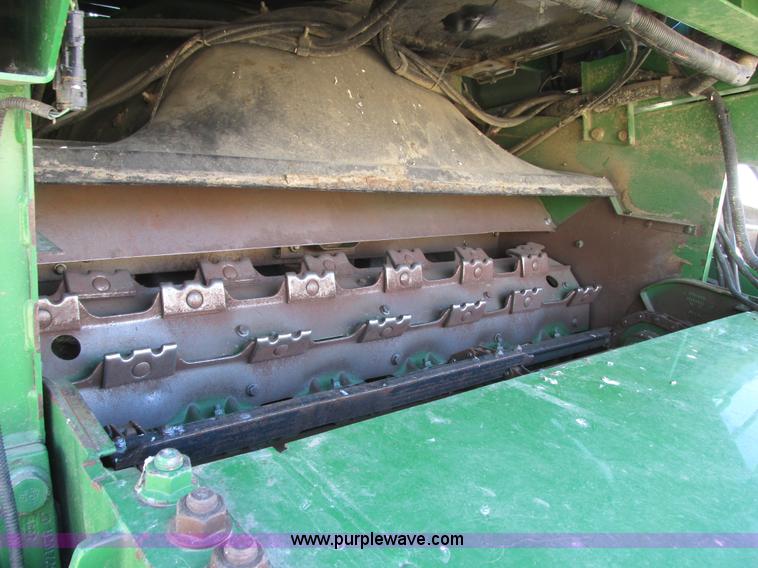 image for item I6014 2004 John Deere 9660 STS combine