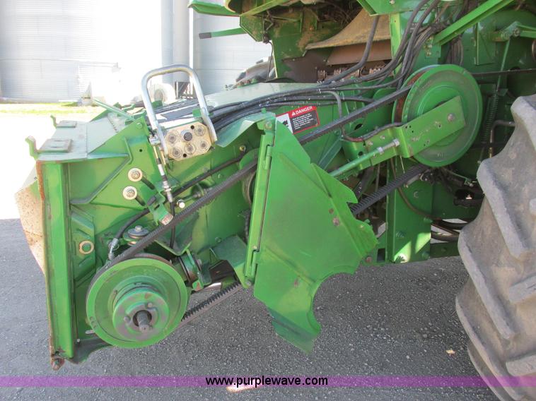 image for item I6014 2004 John Deere 9660 STS combine