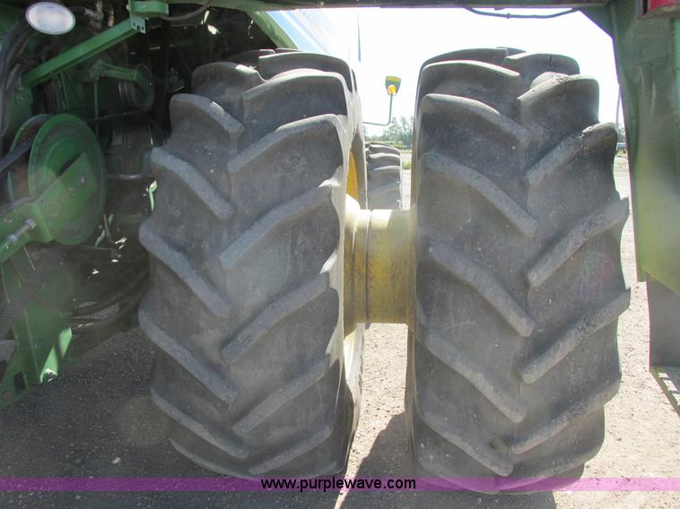 image for item I6014 2004 John Deere 9660 STS combine