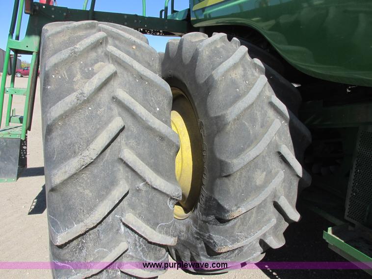 image for item I6014 2004 John Deere 9660 STS combine