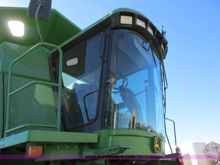 image for item I6014 2004 John Deere 9660 STS combine