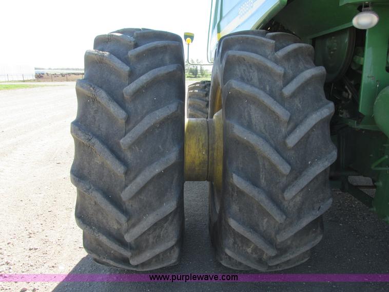 image for item I6014 2004 John Deere 9660 STS combine