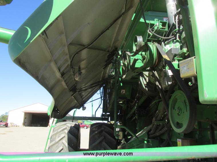 image for item I6014 2004 John Deere 9660 STS combine