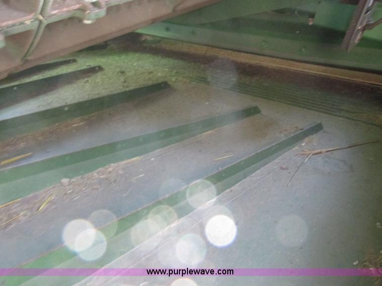 image for item I6014 2004 John Deere 9660 STS combine