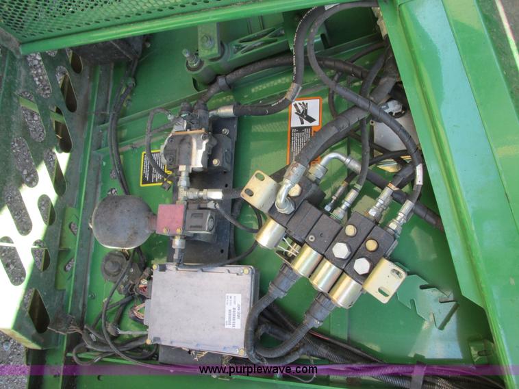 image for item I6014 2004 John Deere 9660 STS combine