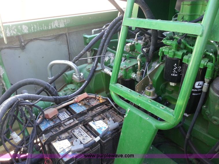 image for item I6014 2004 John Deere 9660 STS combine