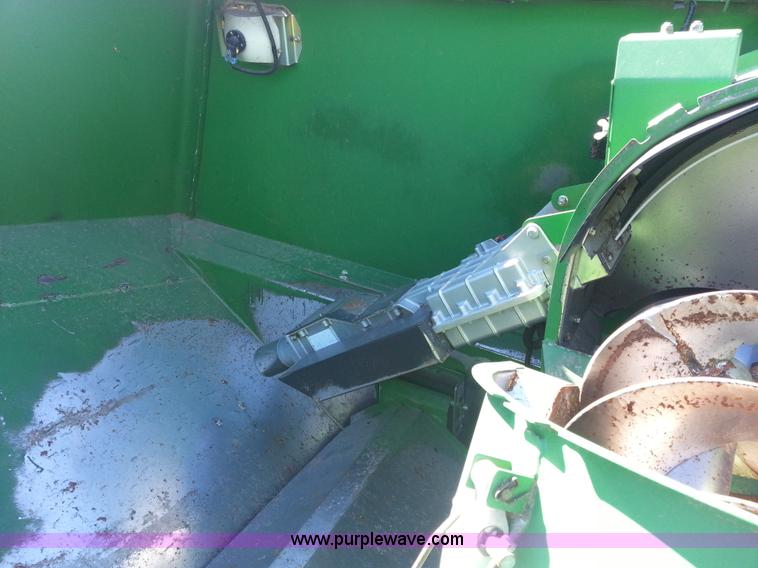 image for item I6014 2004 John Deere 9660 STS combine