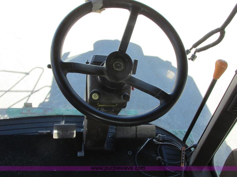 image for item I6014 2004 John Deere 9660 STS combine