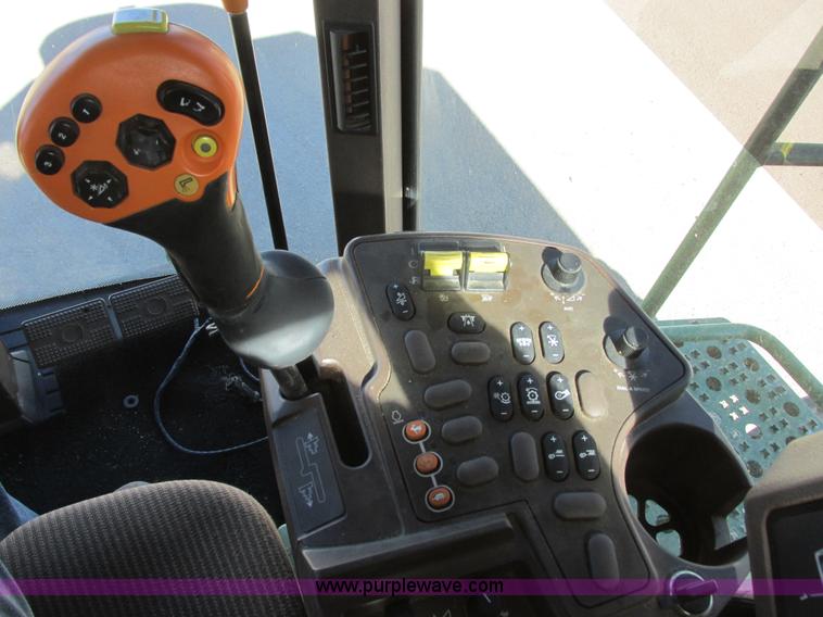 image for item I6014 2004 John Deere 9660 STS combine