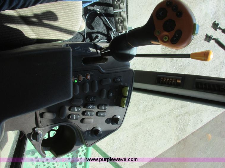 image for item I6014 2004 John Deere 9660 STS combine