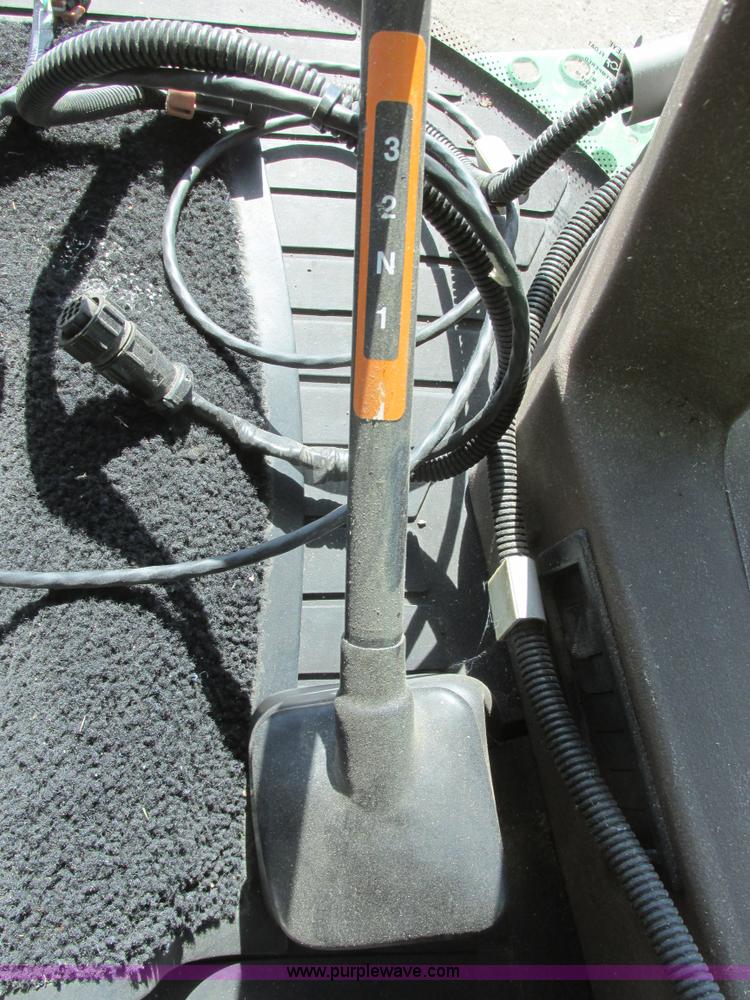 image for item I6014 2004 John Deere 9660 STS combine