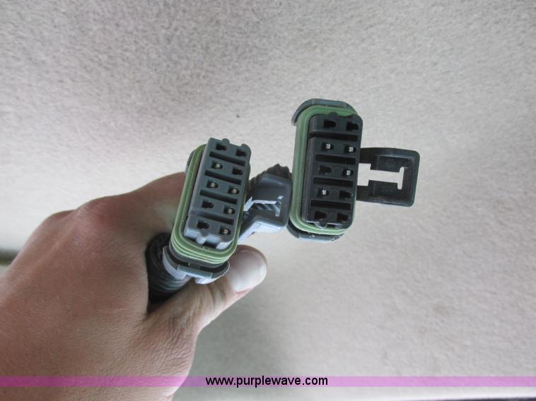 image for item I6014 2004 John Deere 9660 STS combine