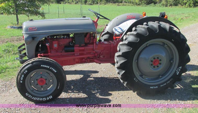 image for item J2402 1948 Ford 8N tractor