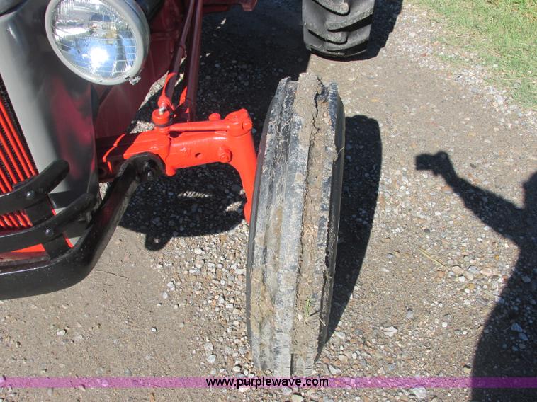 image for item J2402 1948 Ford 8N tractor