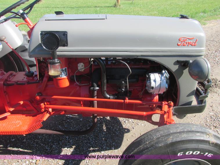 image for item J2402 1948 Ford 8N tractor