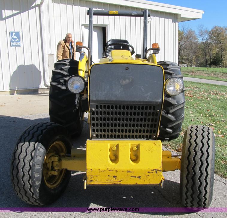 image for item Z9090 2000 New Holland 345D tractor