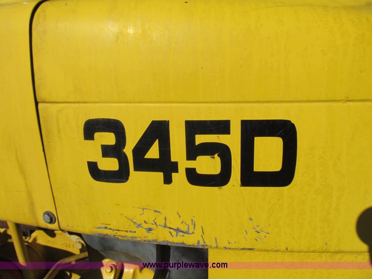 image for item Z9090 2000 New Holland 345D tractor