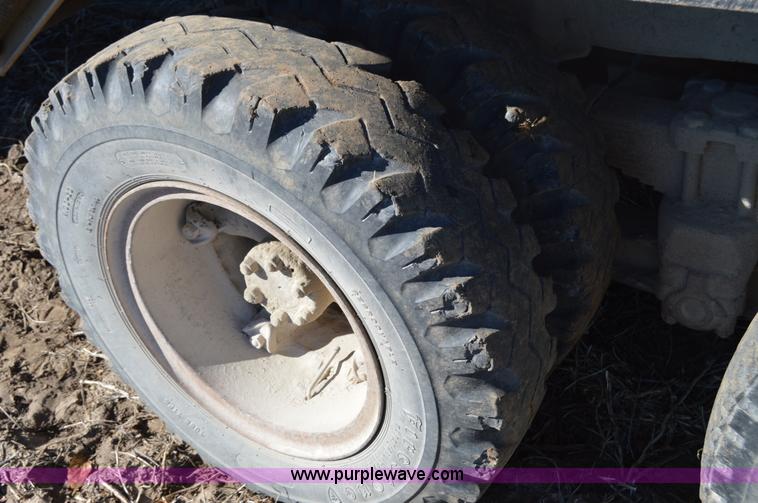 image for item Z9278 1964 International 9100 grain truck