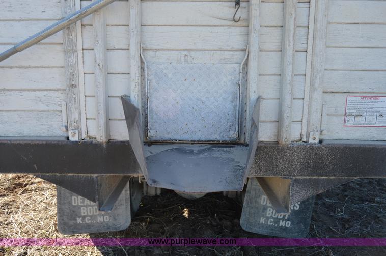 image for item Z9278 1964 International 9100 grain truck