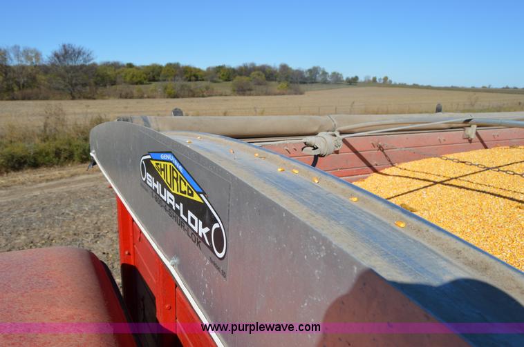 image for item Z9278 1964 International 9100 grain truck